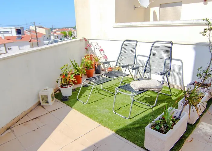 T2-rubie's House Daire Nazaré