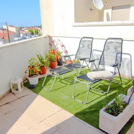 T2-rubie's House Appartement Nazaré